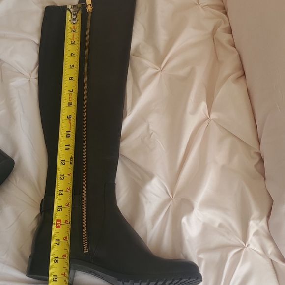 Michael Kors black size 7 - Picture 8 of 9